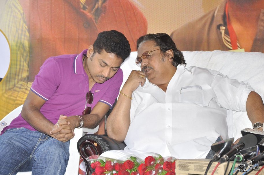 Dasari-Appreciates-Krishnamma-Kalipindi-Iddarini-Team